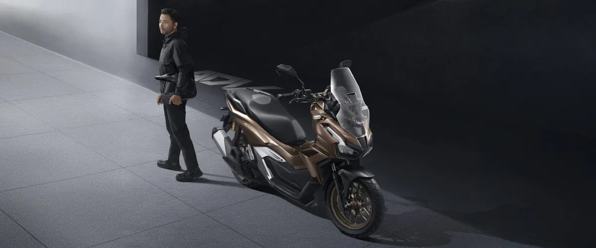 Honda ADV160 foto 4